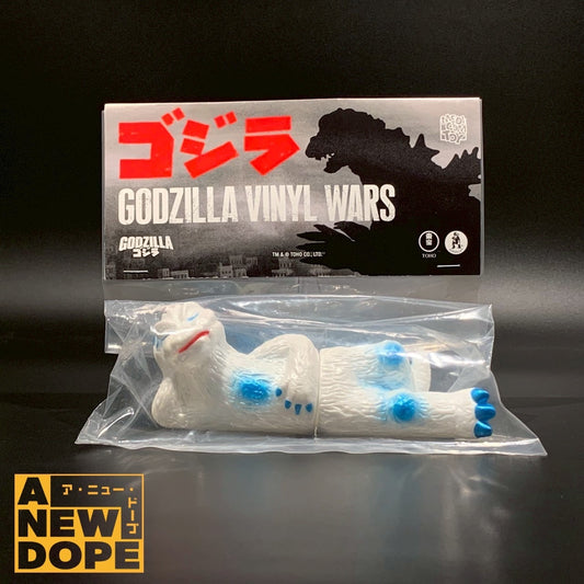 【ゴジラストアUS限定】メディコム・トイ　おひるねゴジラ　ソフビライフ　パールブルー版　『ゴジラ・エビラ・モスラ　南海の大決闘』(1966)