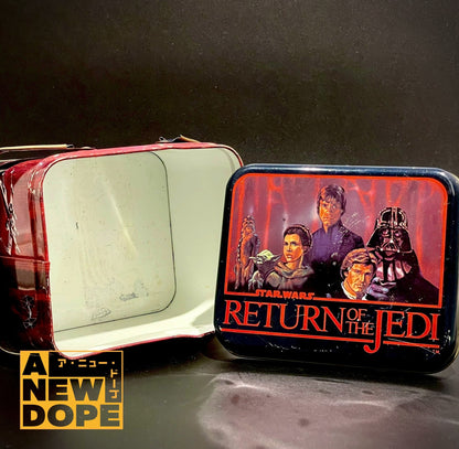 CHEINCO　ランチBOX 　SATR WARS RETURN OF THE JEDI　缶ケース　ヴィンテージ『スターウォーズ/ジェダイの帰還』(1983)